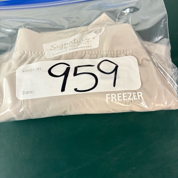 FIGS Jogger Scrub Pants Womens Medium tan Technical Collection  (959) - Picture 8 of 8